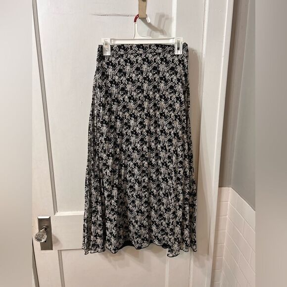 Japna Floral Midi Skirt - Picture 1 of 4